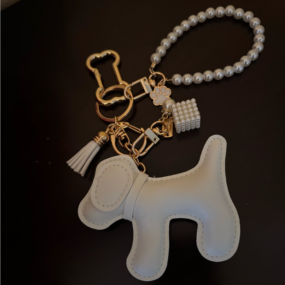 Handmade Pearl and Gold Dog BagTag/Keychain